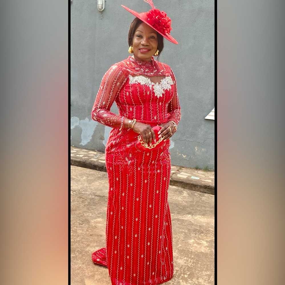 Elegant Red Lace Gown with Hat